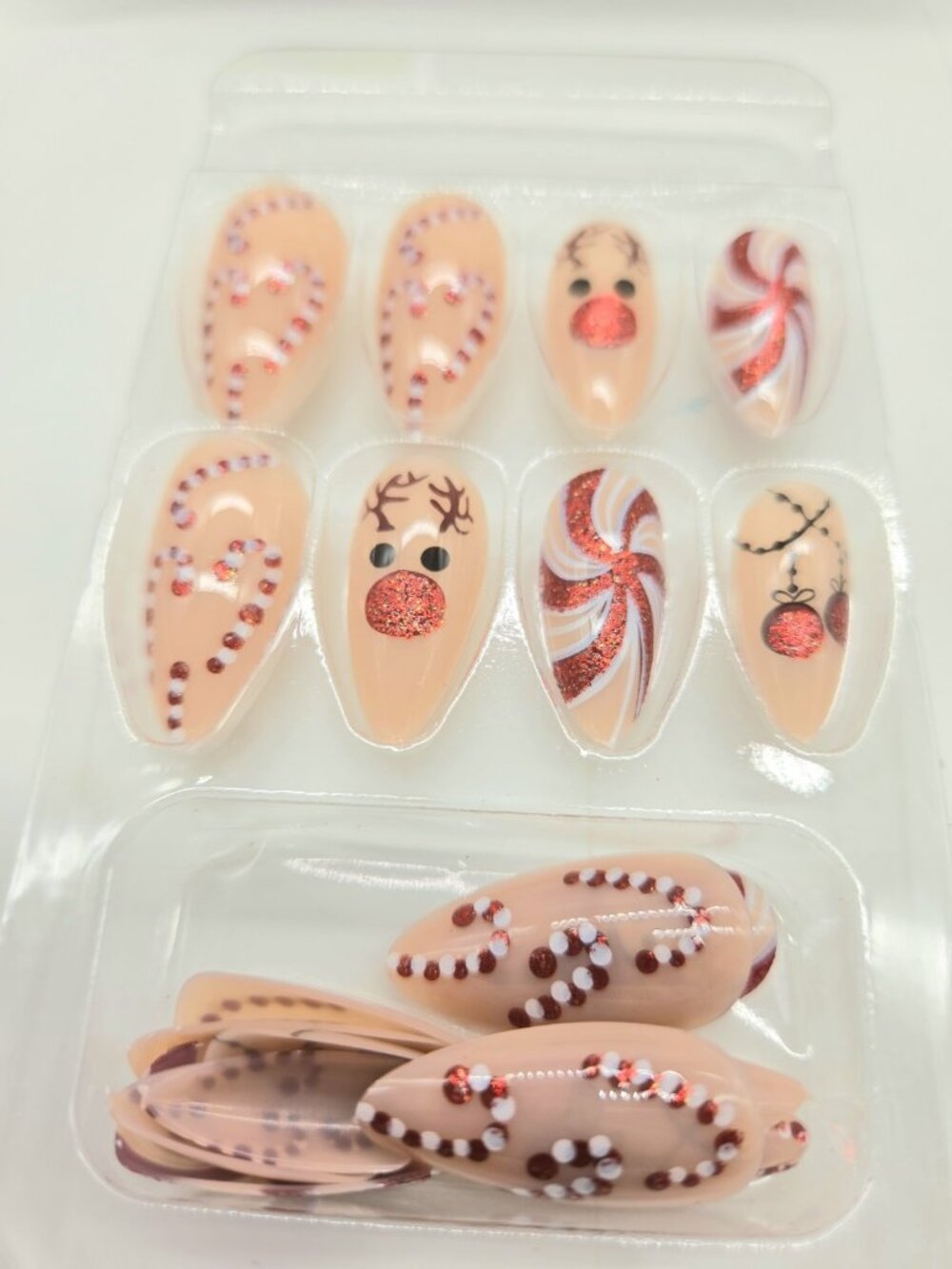 24 Piece Finger Nail Mani Set Candy Cane Reindeer Ornaments Press On Nails